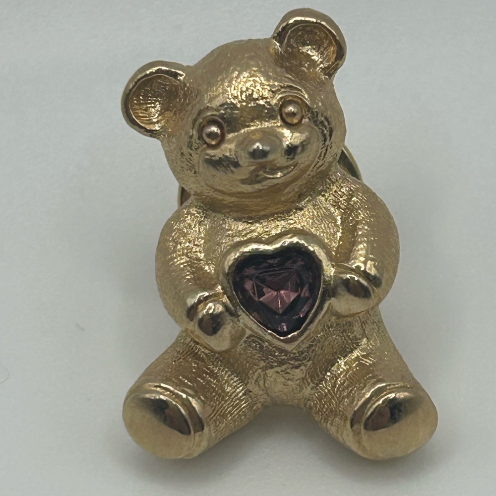 AVON VTG Gold-Tone Teddy Bear Lapel Pin with Heart-Shaped Birthstone (February)